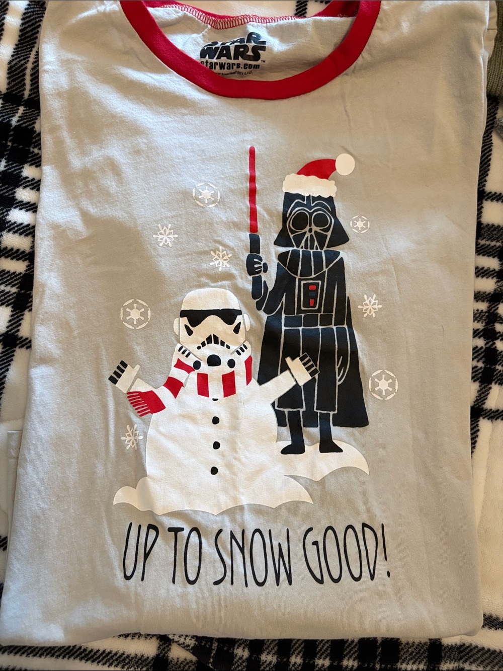 Star Wars Light Gray women’s Tee with Red Trim and Holiday Graphic size Medium